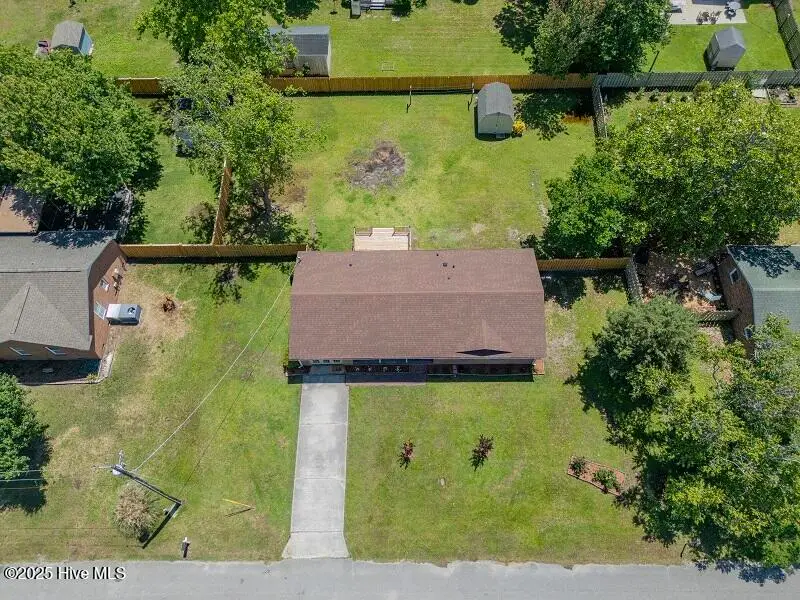 805 Hamlet Avenue, Carolina Beach, NC 28428 - Image #3