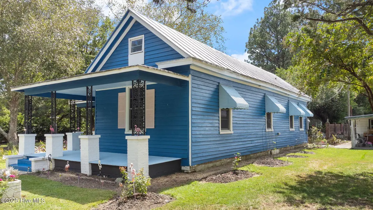 104 W Trent Street, Trenton, NC 28585 - Image #1