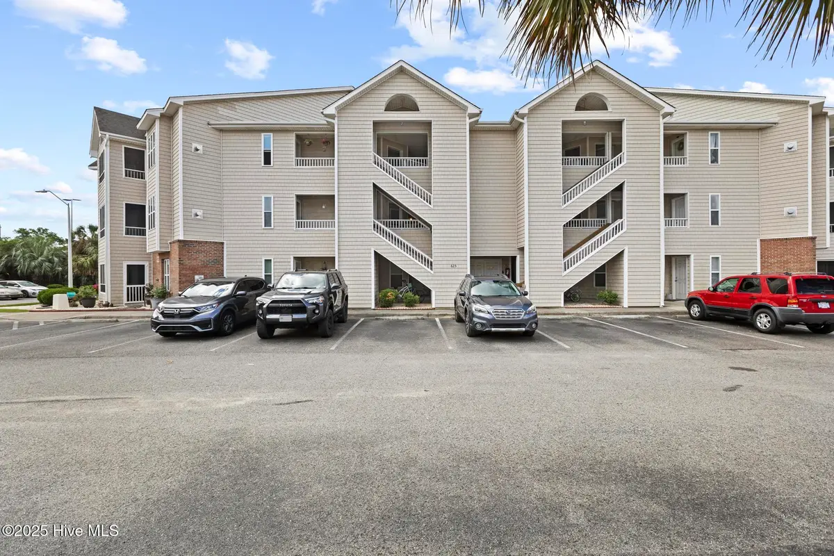 625 Spencer Farlow Drive #20, Carolina Beach, NC 28428 - Image #1