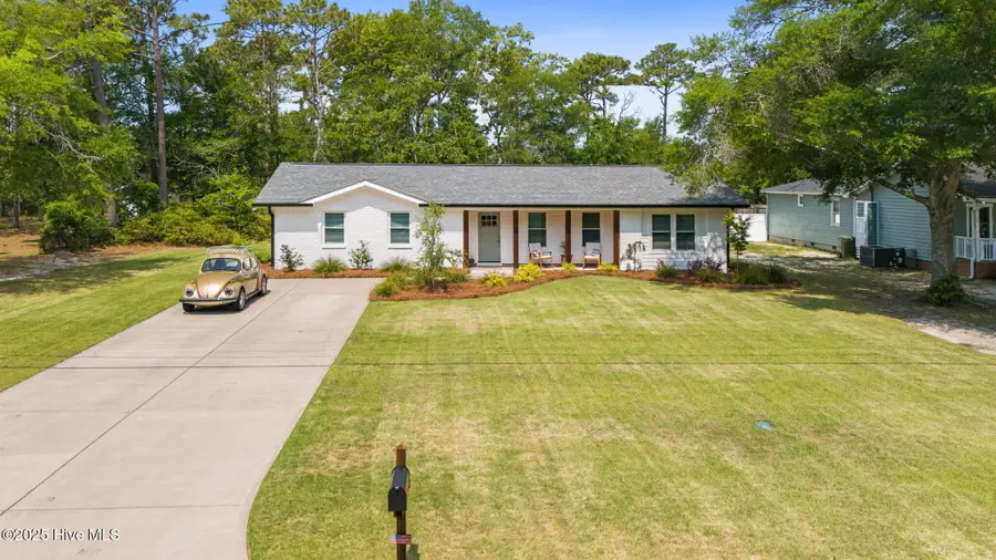 1015 E Moore Street, Southport, NC 28461 - Image #3