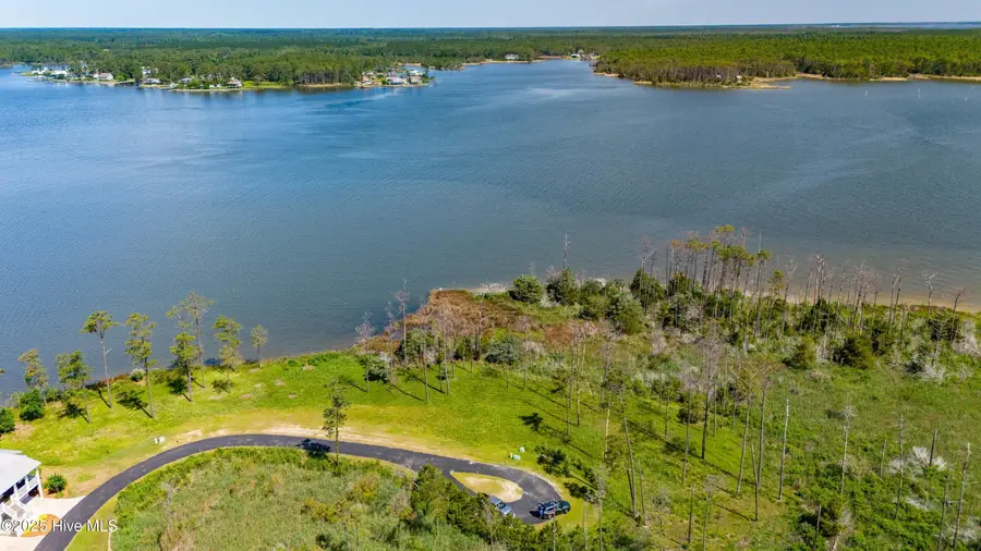 489 Ballast Point, Oriental, NC 28571 - Image #2