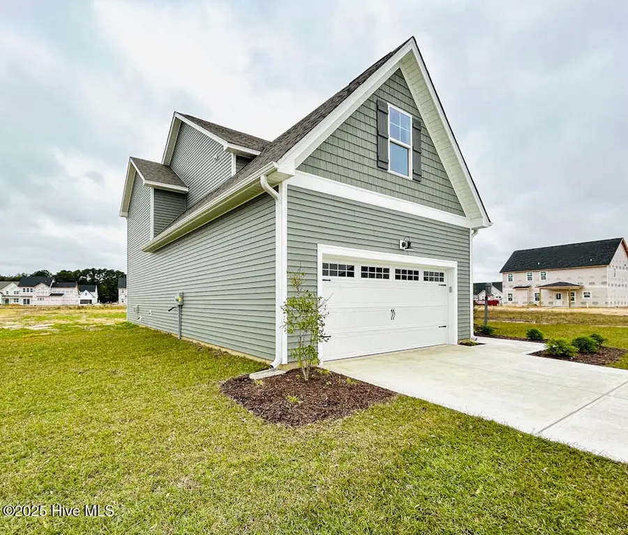 802 Tupelo Tree Drive, Hubert, NC 28539 - Image #2