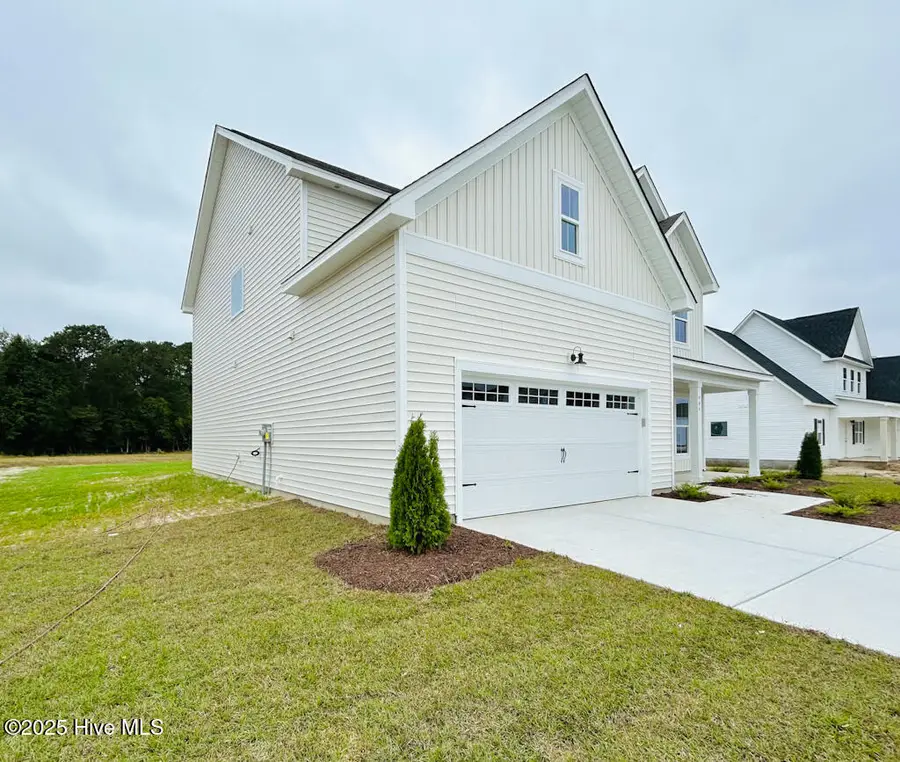 906 Wild Azalea Way, Hubert, NC 28539 - Image #2