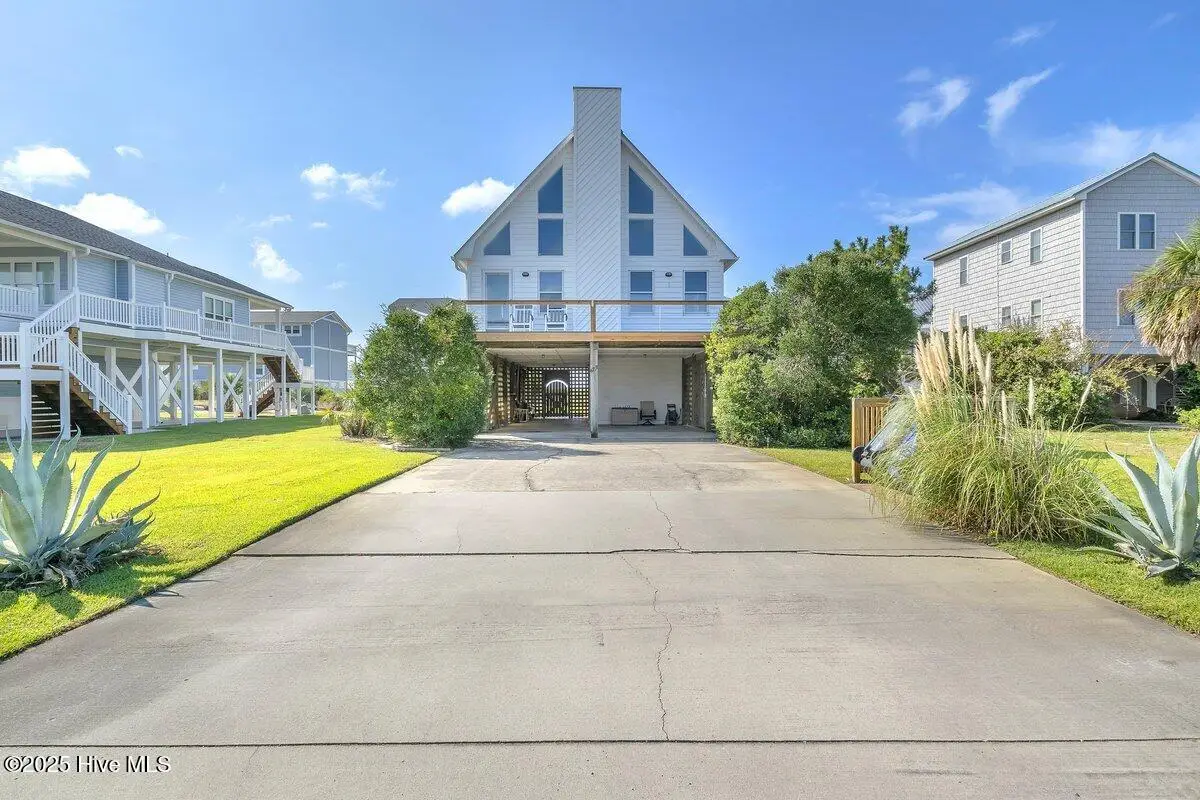 6707 Kings Lynn Drive, Oak Island, NC 28465 - Image #1