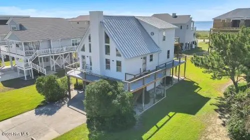 6707 Kings Lynn Drive, Oak Island, NC 28465 - Image #2
