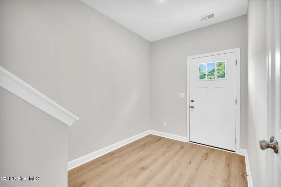 207 Lincoln Place Circle, Leland, NC 28451 - Image #3