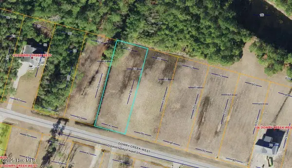 65 W Dowry Creek, Belhaven, NC 27810