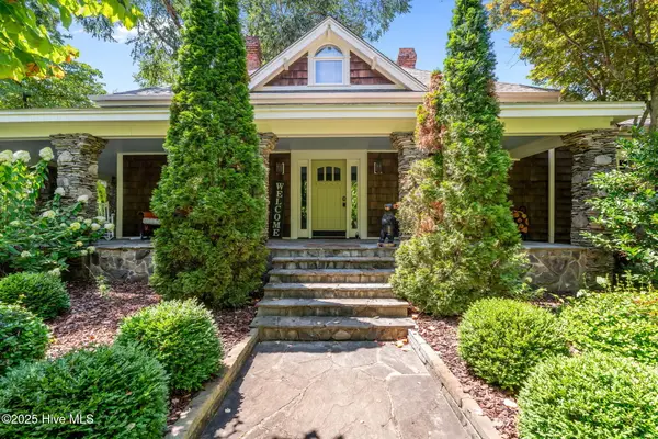 200 Cameron Avenue, Vass, NC 28394