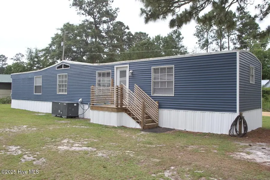 174 Lennondale Boulevard, Elizabethtown, NC 28337 - Image #2