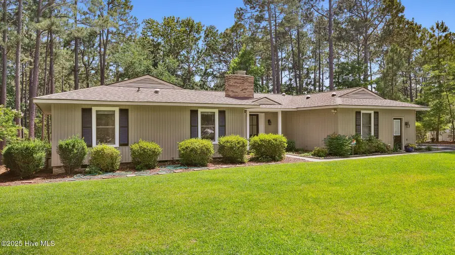 255 Stoneyfield Drive, Southern Pines, NC 28387 - Image #3