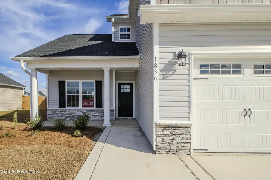 1836 Olde Towne Pointe Boulevard, Jacksonville, NC 28546 - Image #2