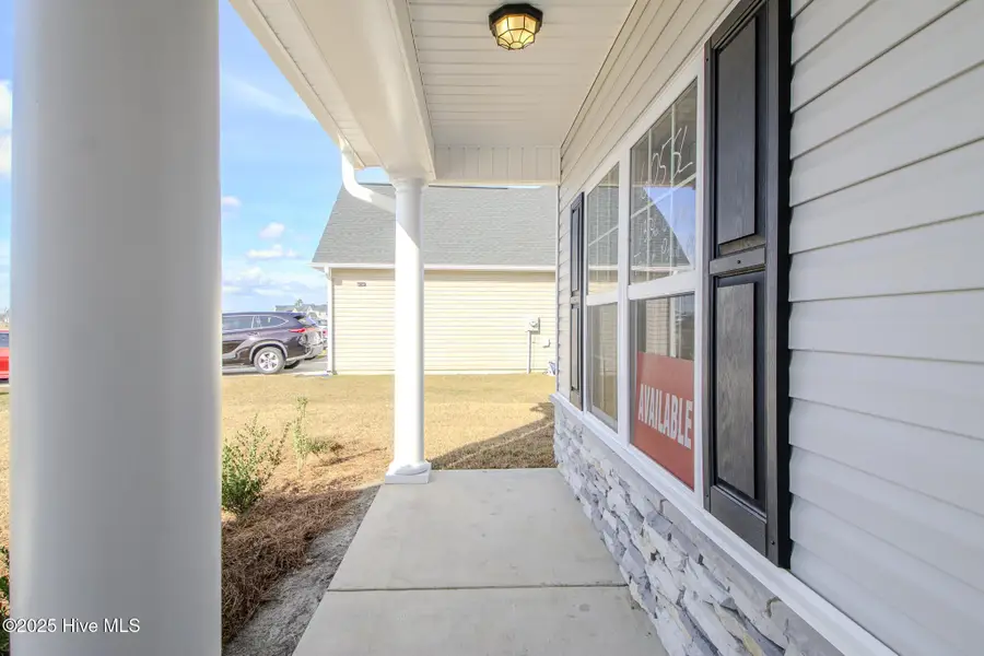 1836 Olde Towne Pointe Boulevard, Jacksonville, NC 28546 - Image #3