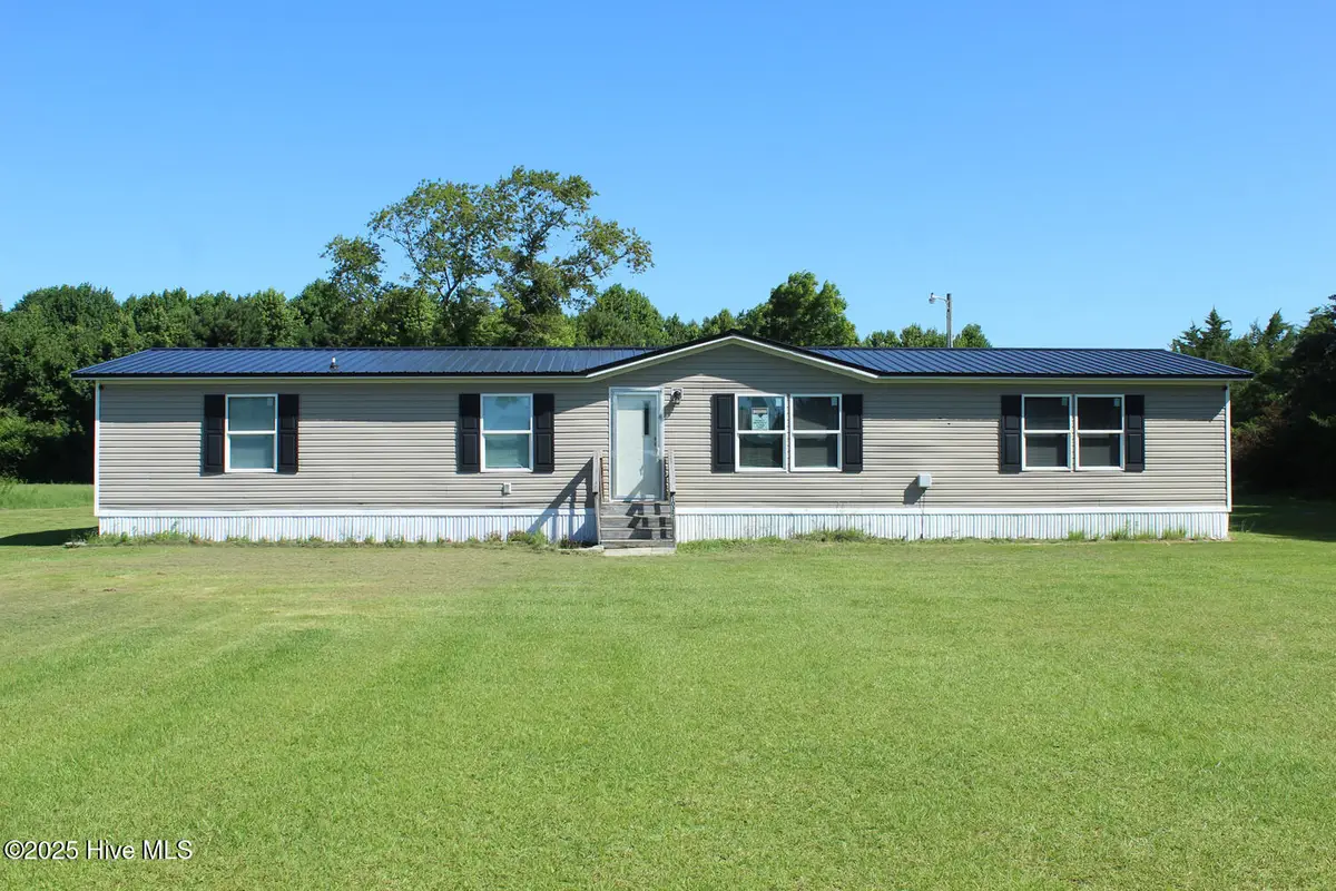 1025 Red Hill Road, Mount Olive, NC 28365 - Image #1