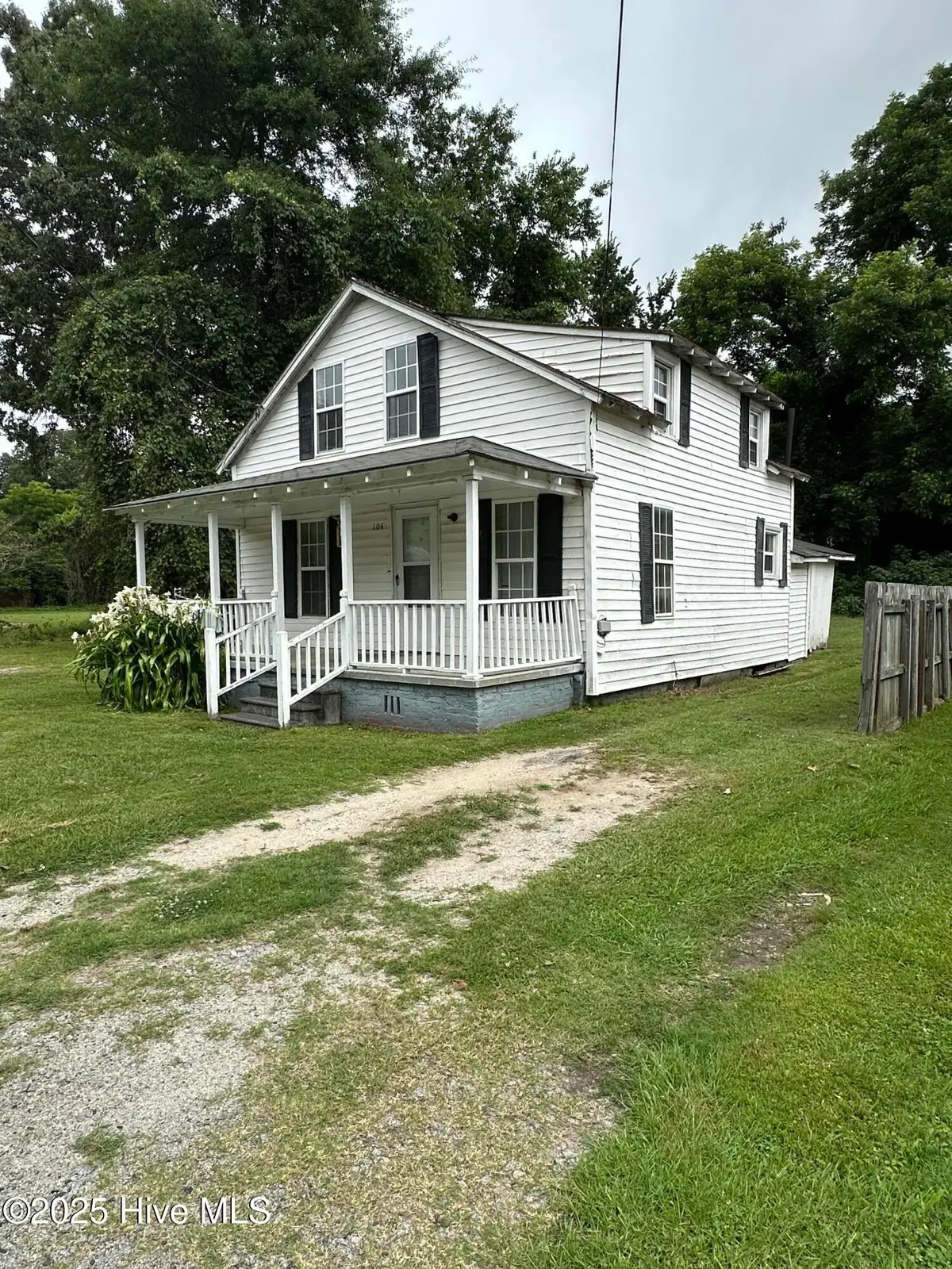 104 W Peterson Street, Edenton, NC 27932 - Image #1