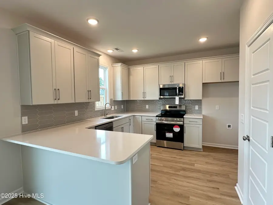 1016 Setting Sun Boulevard Ne, Winnabow, NC 28479 - Image #3