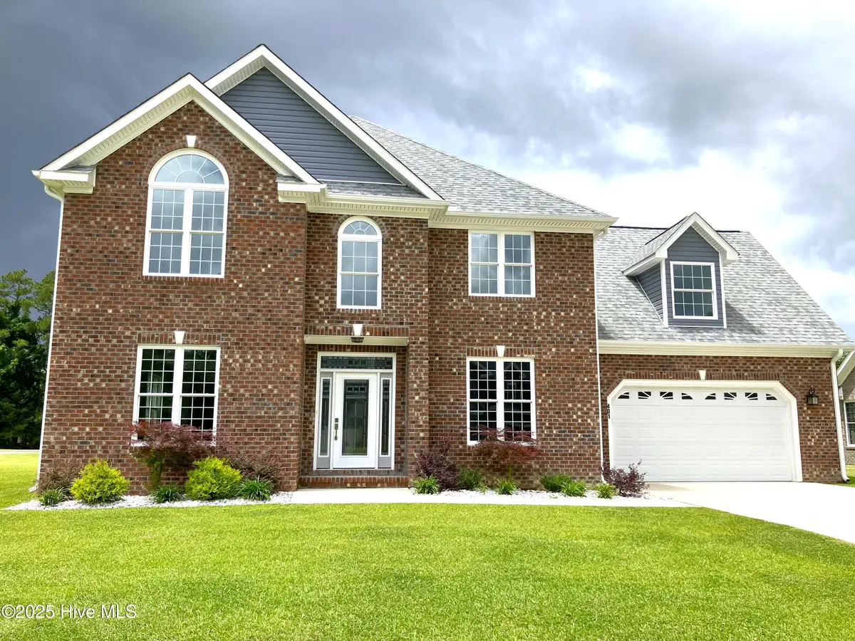 401 King Richard Court, Jacksonville, NC 28546 - Image #1