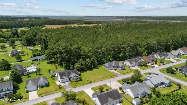 107 Madison Bay Drive, Beaufort, NC 28516