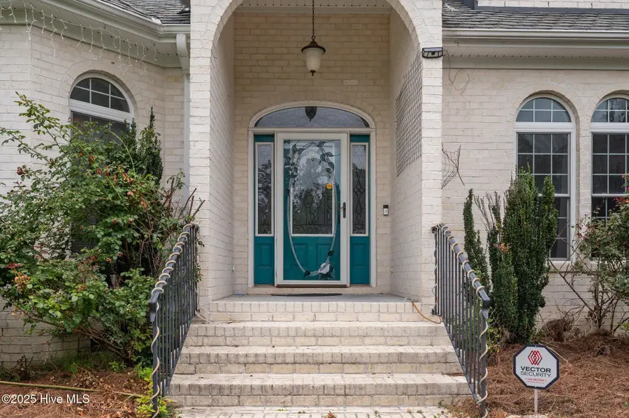 414 Crown Drive, Washington, NC 27889 - Image #2