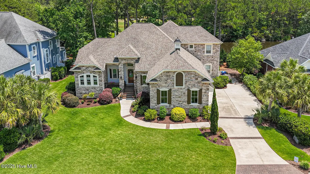 558 Westchester Place Sw, Ocean Isle Beach, NC 28469 - Image #1