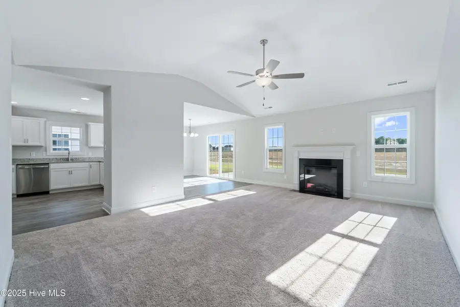 552 Appalachian Trail N, Jacksonville, NC 28546 - Image #3