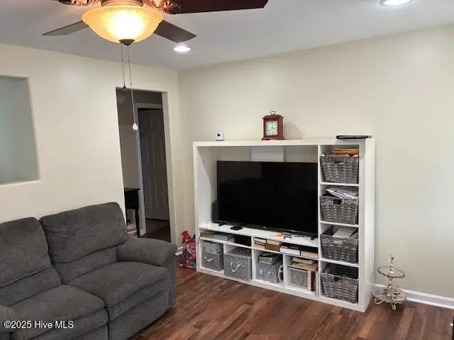 622 E Vance Street, Laurinburg, NC 28352 - Image #2