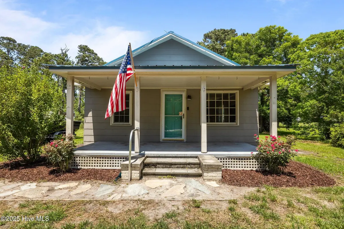 158 Channel Rock Road, Beaufort, NC 28516 - Image #1