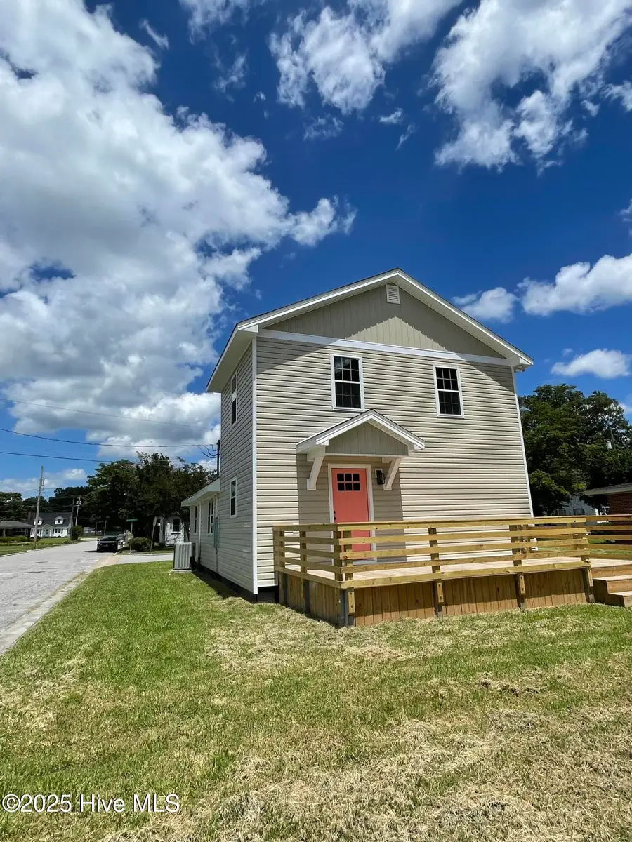 727 Pennsylvania Avenue, Hertford, NC 27944 - Image #2