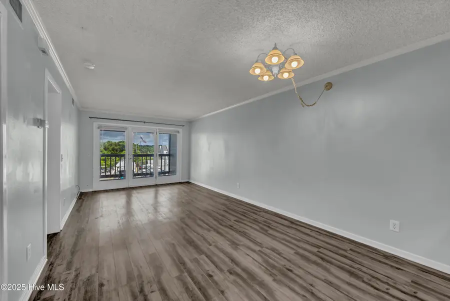 400 Virginia Avenue #203b, Carolina Beach, NC 28428 - Image #3