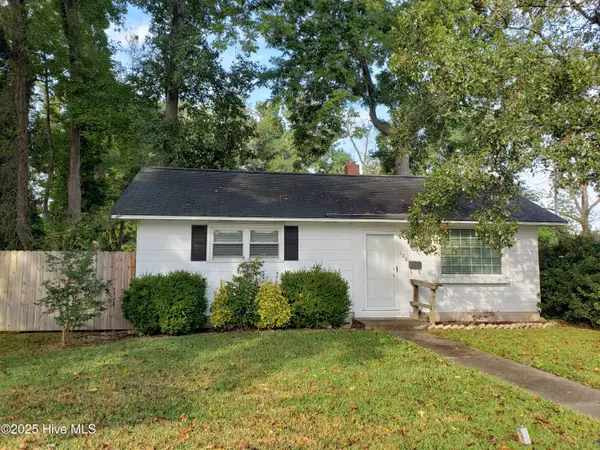 108 S Lee Street, Whiteville, NC 28472