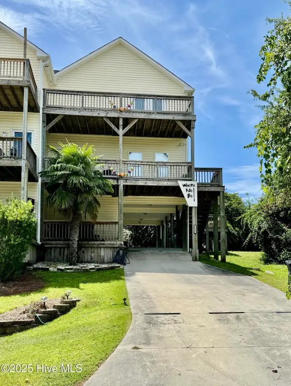 123 W Sandbur Drive, Emerald Isle, NC 28594