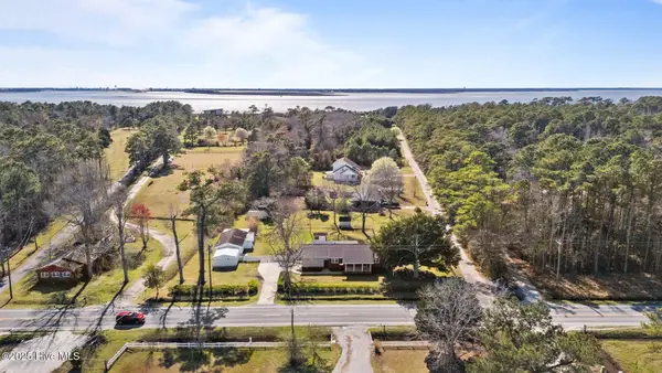 1041 Highway 101, Beaufort, NC 28516
