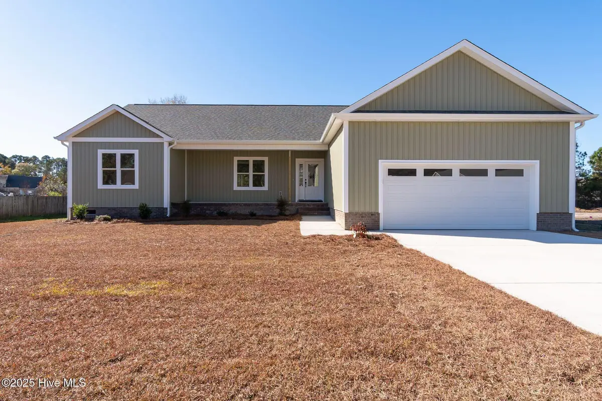 139 Laura Drive, New Bern, NC 28562 - Image #1