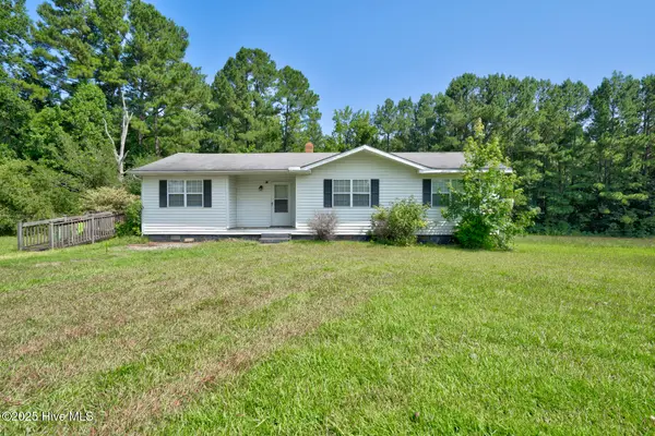 463 Lynch Cemetery Road, Hollister, NC 27844