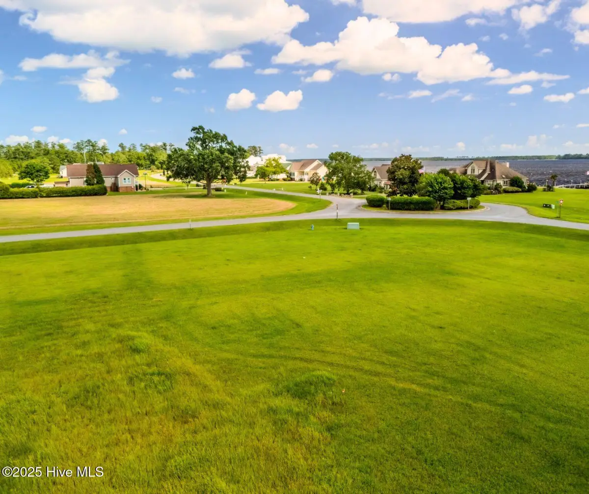 72 W Dowry Creek, Belhaven, NC 27810 - Image #1