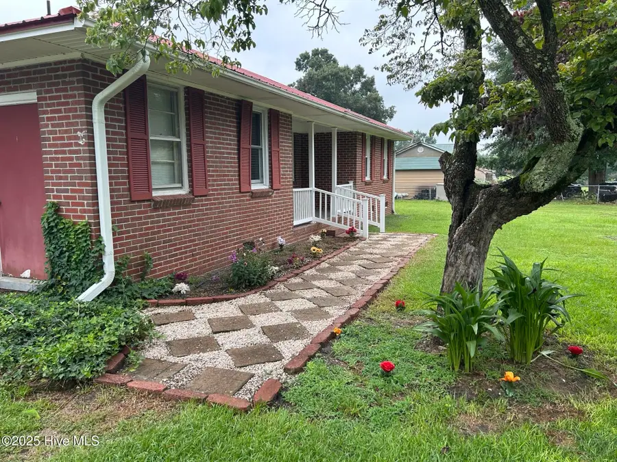 553 Horseshoe Circle, McColl, SC 29570 - Image #2