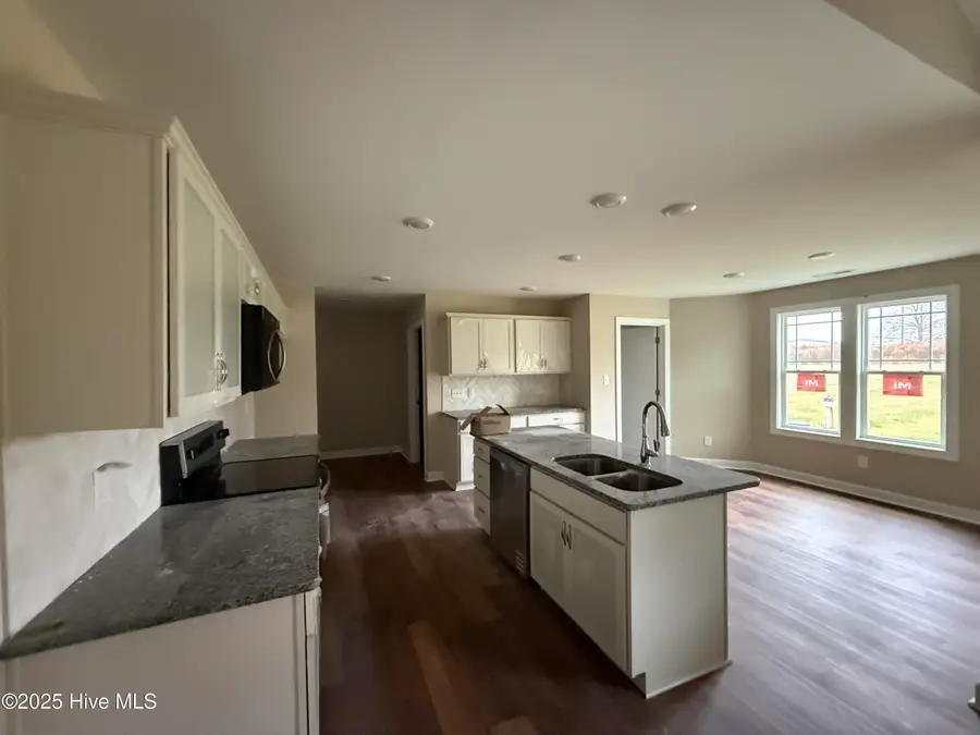 61 Maxwell Farm Lane, Selma, NC 27576 - Image #3