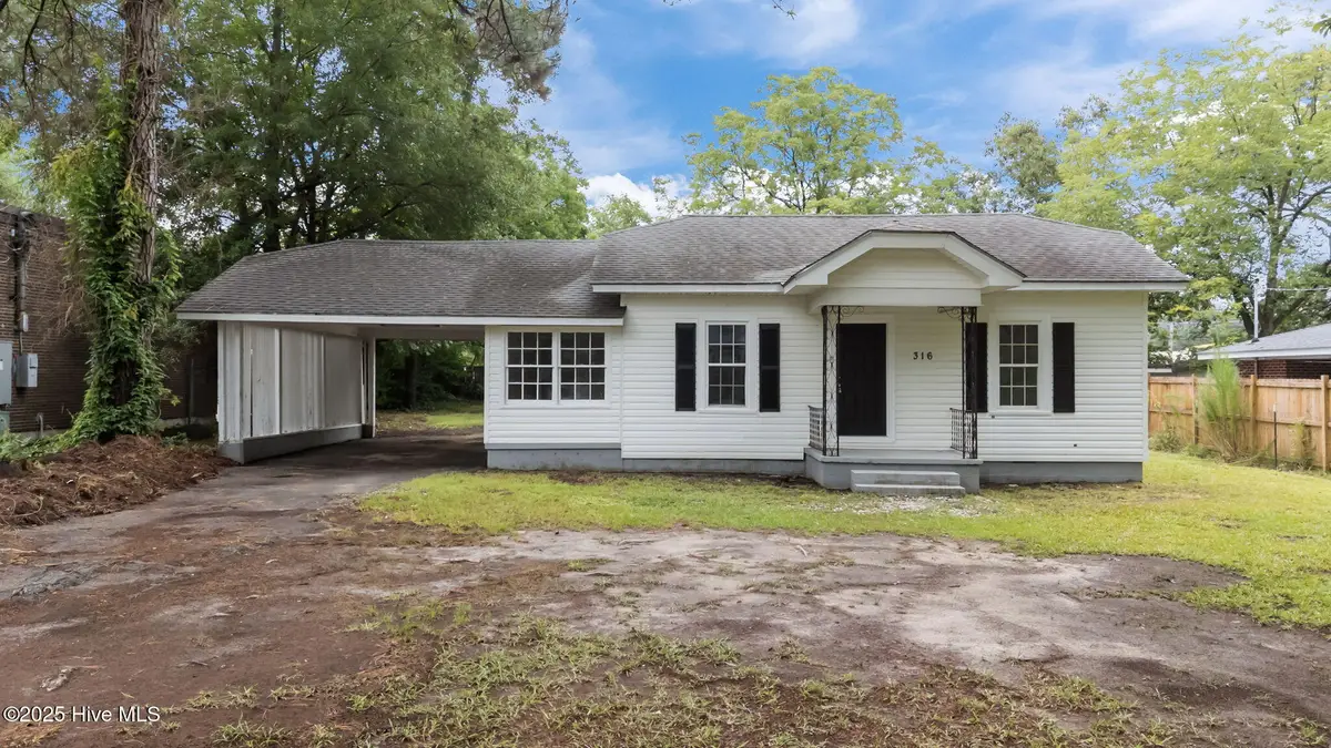 316 S Maple Avenue, Kenly, NC 27542 - Image #1