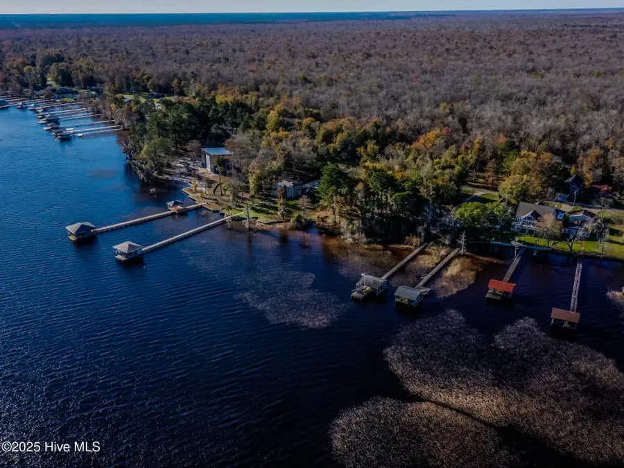 138-140 Near 3461 Waccamaw Road S, Lake Waccamaw, NC 28450 - Image #2