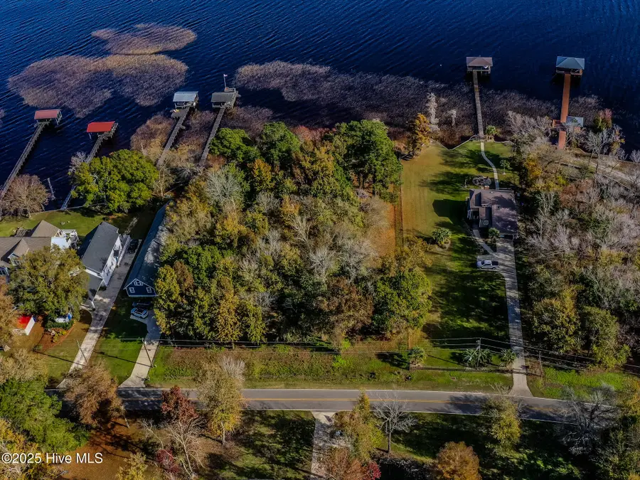 138-140 Near 3461 Waccamaw Road S, Lake Waccamaw, NC 28450 - Image #3