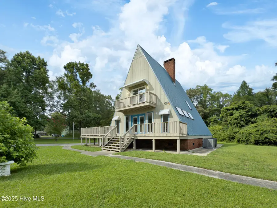 211 Country Club Boulevard, Jacksonville, NC 28540 - Image #2