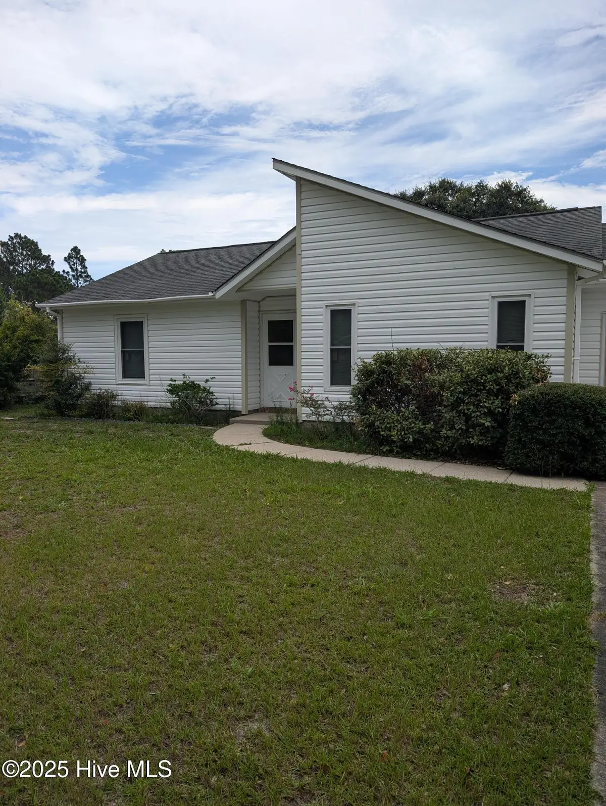 214 W Volant Street, Hubert, NC 28539 - #1