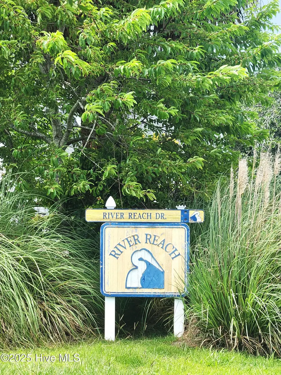 240 River Reach Drive, Swansboro, NC 28584 - Image #2