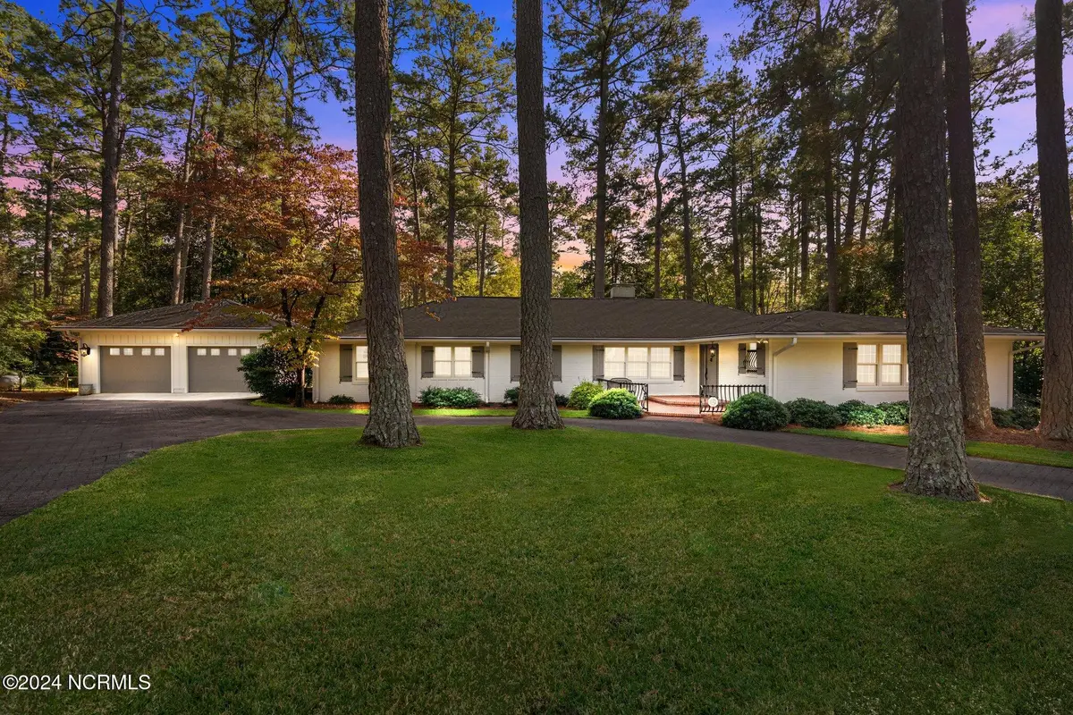 515 S Valley Road, Southern Pines, NC 28387 - Image #1
