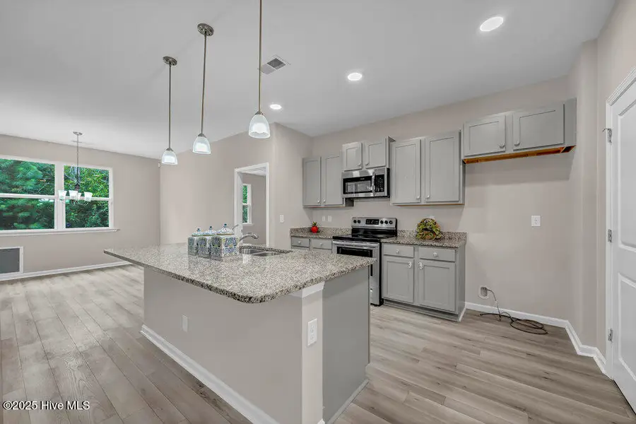 1608 Godney Court Se, Bolivia, NC 28422 - Image #3