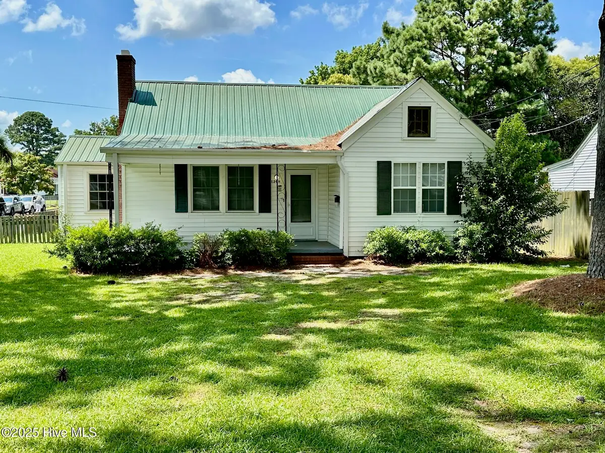 1208 W Main Street, Williamston, NC 27892 - Image #1