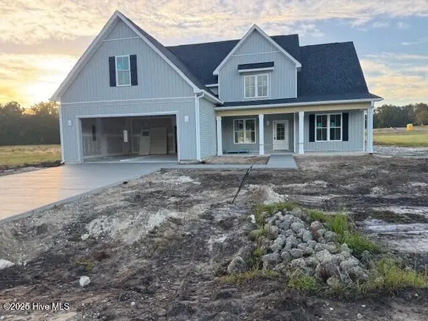 150 Cripple Creek Drive, Peletier, NC 28584