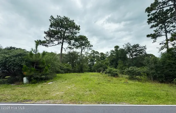 2008 Robert Ruark Drive Se, Southport, NC 28461