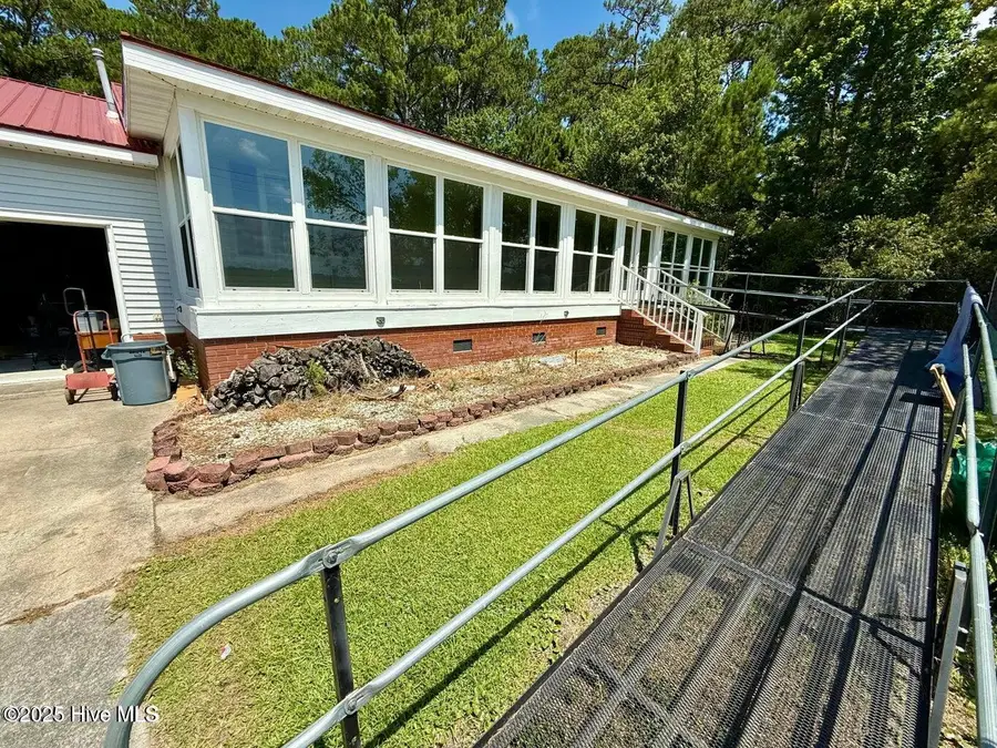 195 Firetower Road, Beaufort, NC 28516 - Image #2