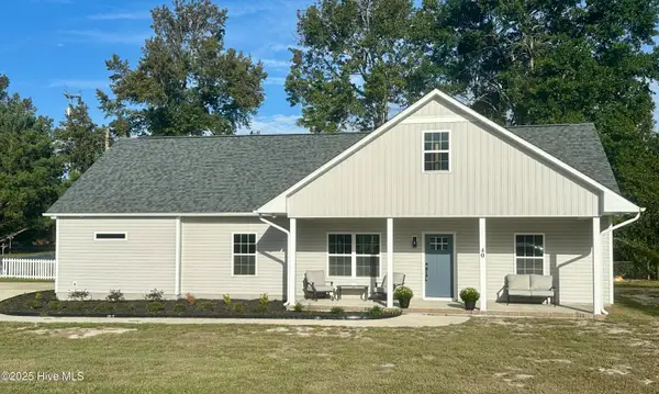 40 East Drive, Jacksonville, NC 28546