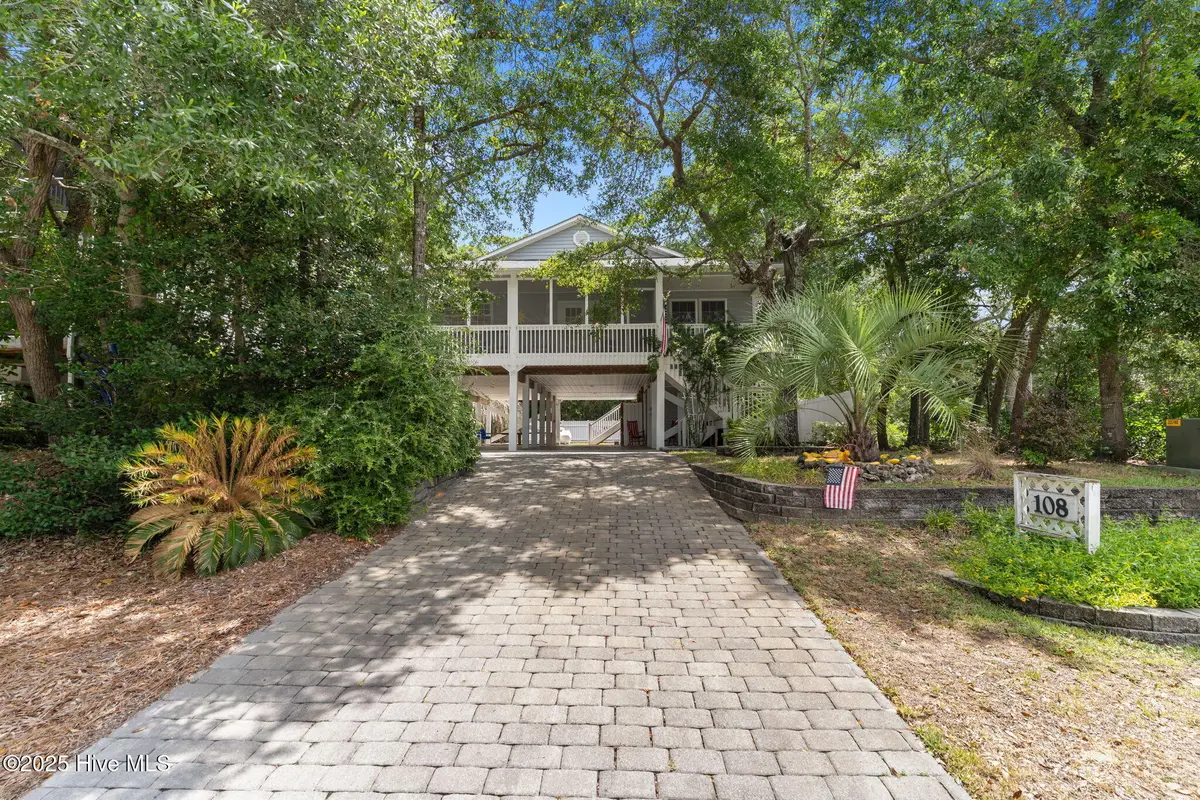 108 SW 28th Street, Oak Island, NC 28465 - Image #1